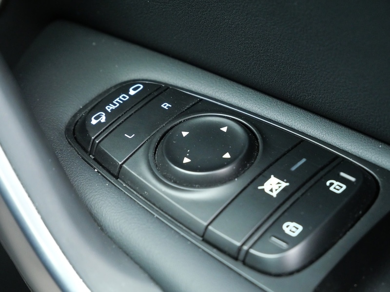 Used Kia Stinger 2025 for sale - 76559553: Photo 32