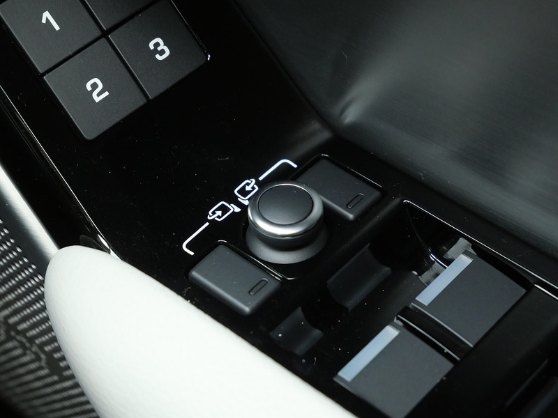 Used Land Rover Range Rover Velar 2021 for sale - 77065422: Photo 32