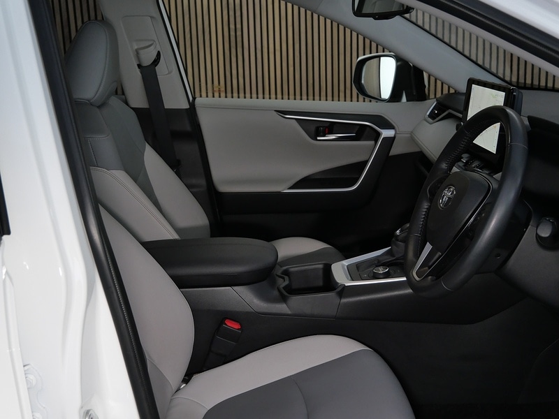 Used Toyota RAV4 2023 for sale - 77850947: Photo 32