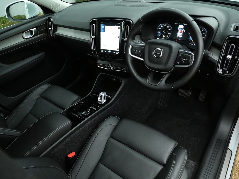 Used Volvo XC40 2020 for sale - 76418012: Photo 3