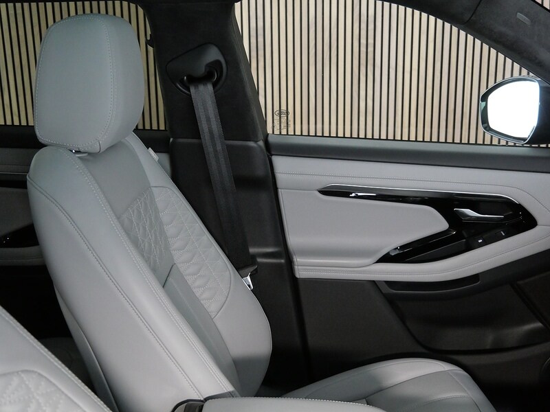 Used Land Rover Range Rover Evoque 2023 for sale - 77840772: Photo 31