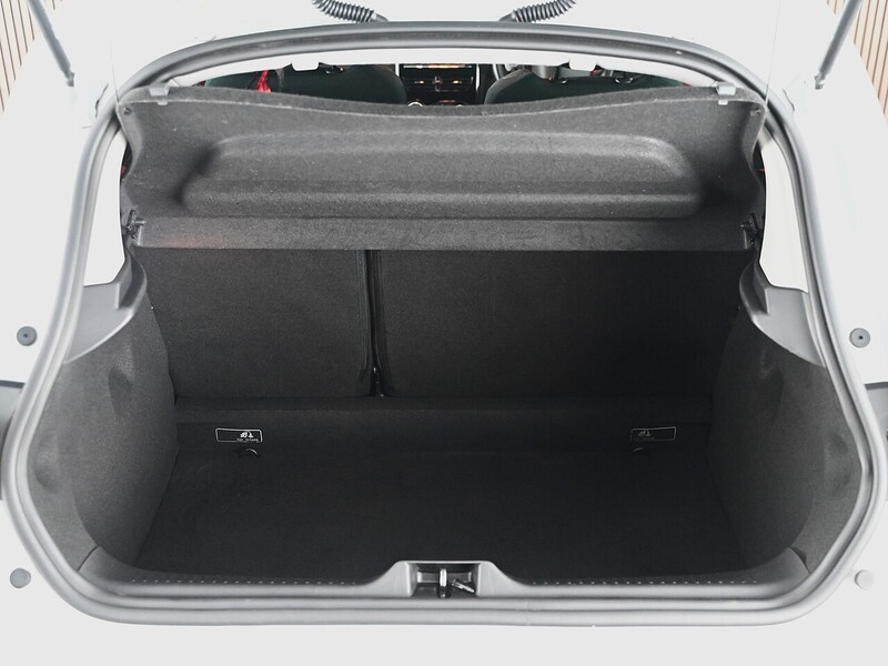 Used Renault Clio 2014 for sale - 77027647: Photo 32