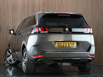 Used Peugeot 5008 2023 for sale - 79197797: Photo