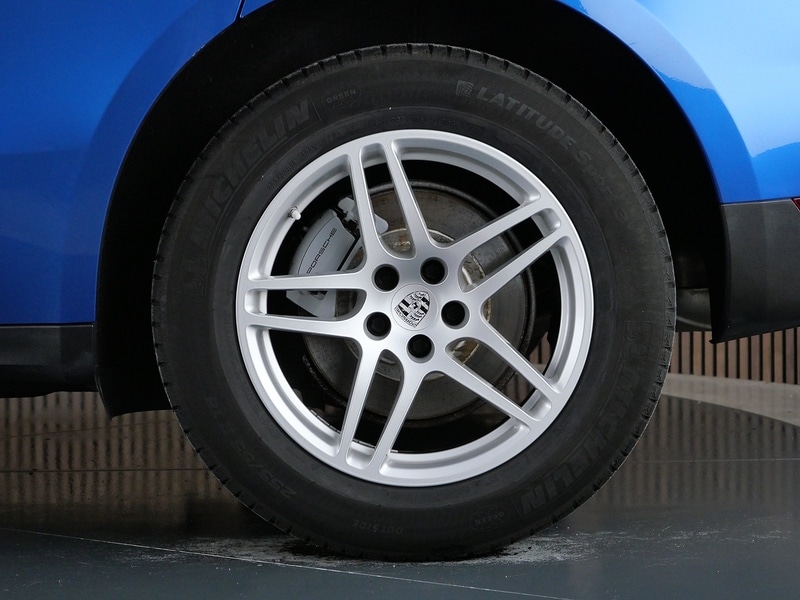 Used Porsche Macan 2017 for sale - 77840736: Photo 43