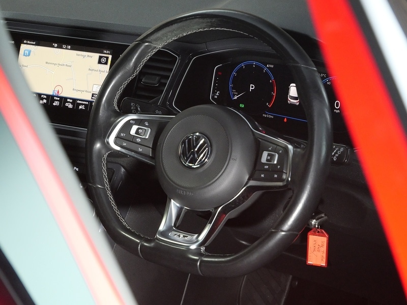 Used Volkswagen T-Roc 2019 for sale - 77288642: Photo 24