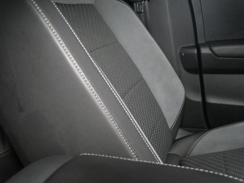 Used Volkswagen T-Roc 2019 for sale - 77288642: Photo 30