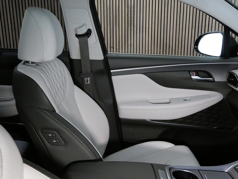 Used Hyundai Santa Fe 2023 for sale - 77840756: Photo 32