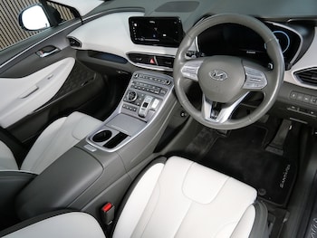 Used Hyundai Santa Fe 2023 for sale - 77840756: Photo