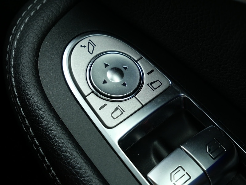 Used Mercedes-Benz GLC 2021 for sale - 76148368: Photo 30