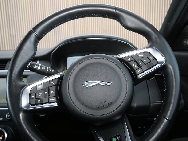 Used Jaguar E-Pace 2020 for sale - 78111424: Photo 37