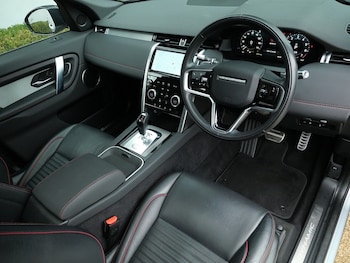 Used Land Rover Discovery Sport 2021 for sale - 76418000: Photo