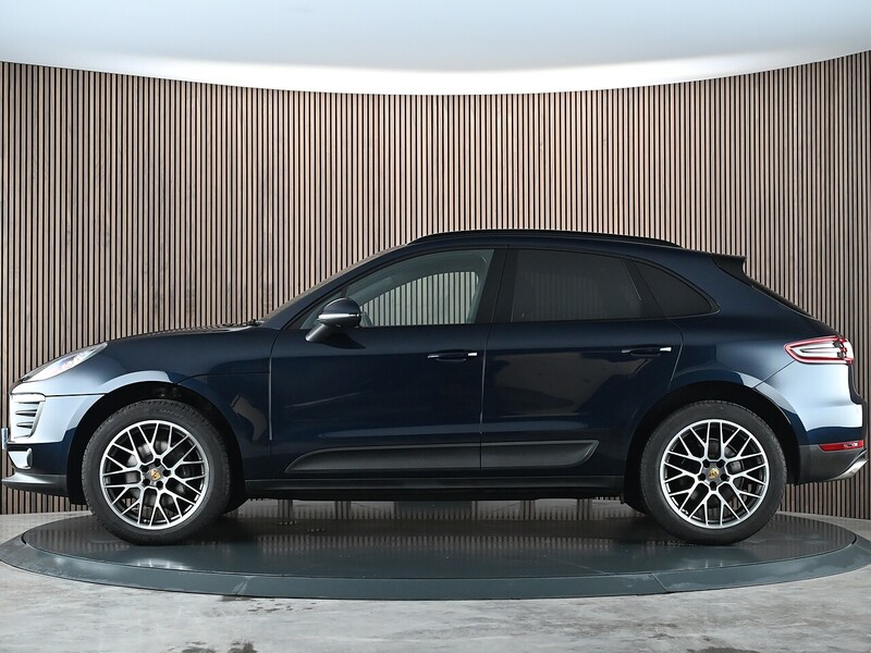 Used Porsche Macan 2018 for sale - 77200910: Photo 12