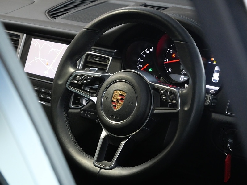 Used Porsche Macan 2018 for sale - 77200910: Photo 24