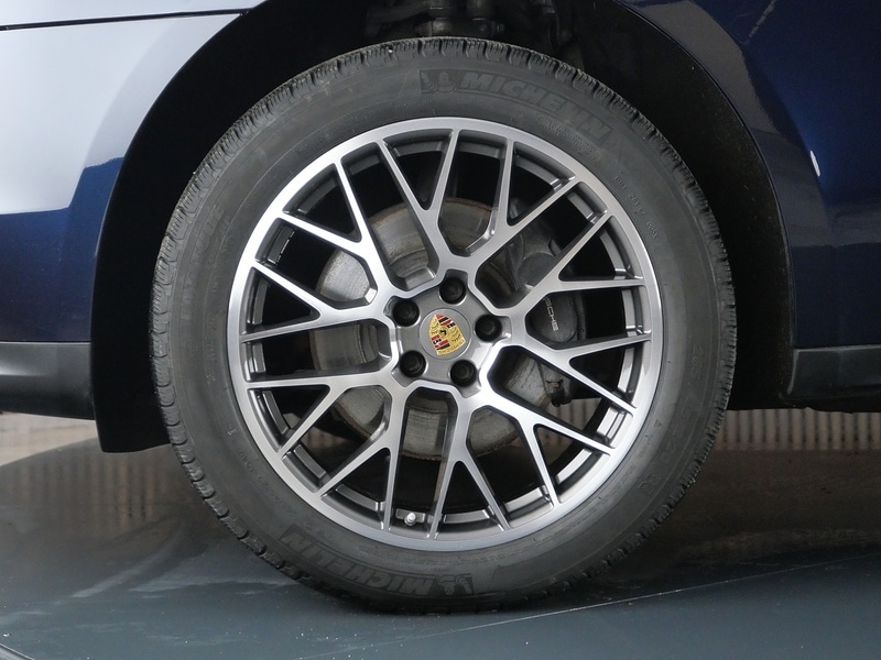 Used Porsche Macan 2018 for sale - 77200910: Photo 49