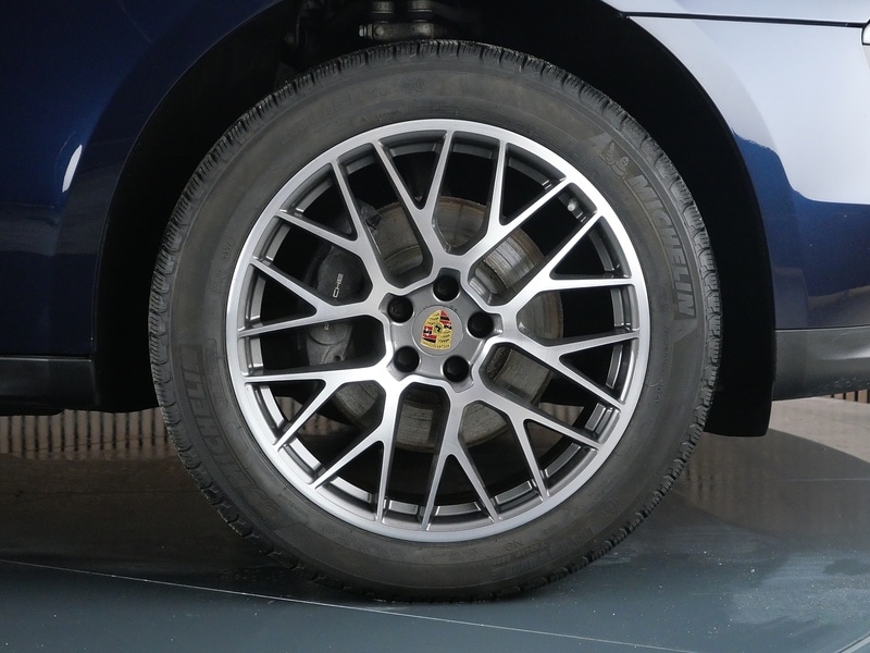 Used Porsche Macan 2018 for sale - 77200910: Photo 52