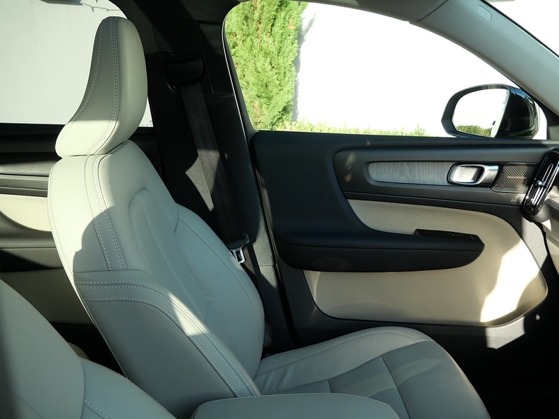 Used Volvo XC40 2021 for sale - 76896568: Photo 19