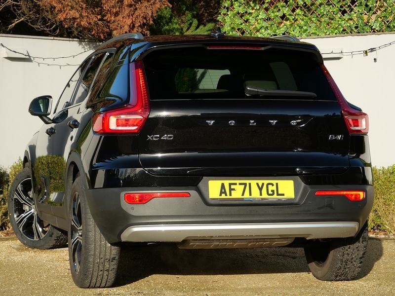 Used Volvo XC40 2021 for sale - 76896568: Photo 2