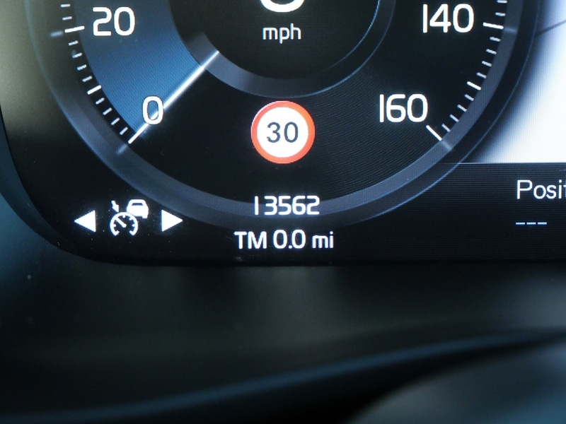 Used Volvo XC40 2021 for sale - 76896568: Photo 36