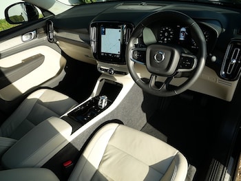 Used Volvo XC40 2021 for sale - 76896568: Photo