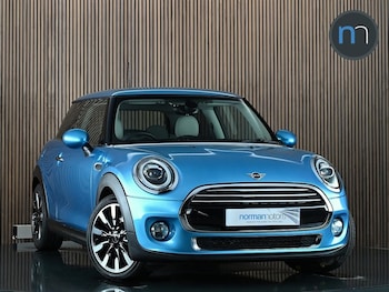 Used MINI Hatch 2019 for sale - 79530997: Photo