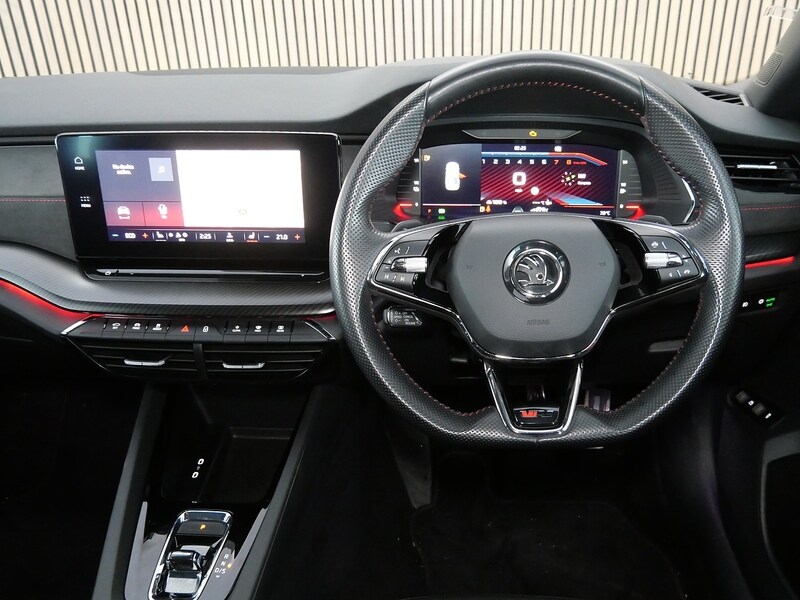 Used Skoda Octavia 2023 for sale - 77840649: Photo 28