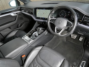 Used Volkswagen Touareg 2022 for sale - 78997061: Photo