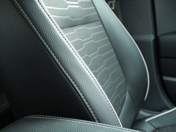 Used Kia Stonic 2024 for sale - 75313618: Photo 15