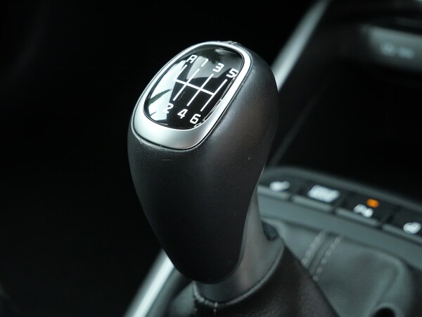 Used Kia Stonic 2024 for sale - 75313618: Photo 25