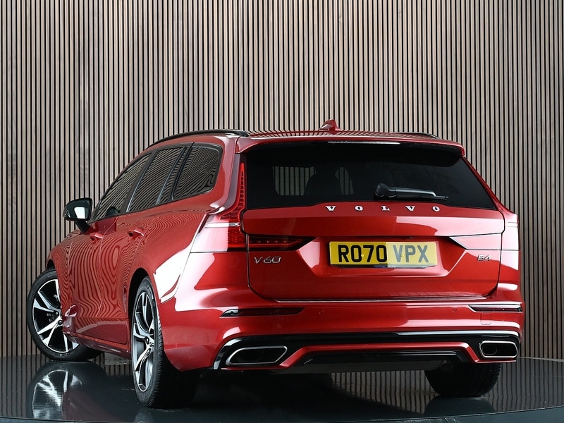 Used Volvo V60 2020 for sale - 77356905: Photo 2