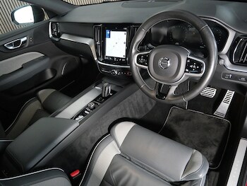 Used Volvo V60 2020 for sale - 77356905: Photo