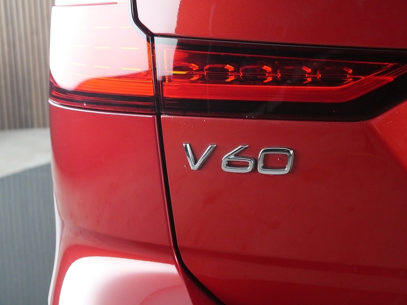 Used Volvo V60 2020 for sale - 77356905: Photo 43