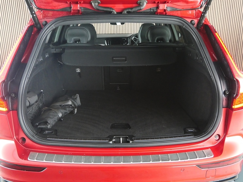 Used Volvo V60 2020 for sale - 77356905: Photo 48