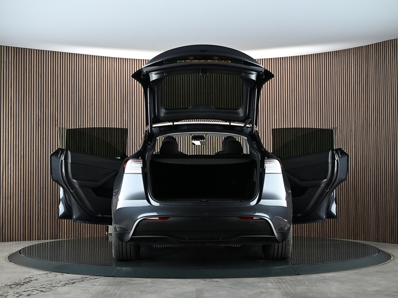 Used Tesla Model Y 2023 for sale - 77968010: Photo 18