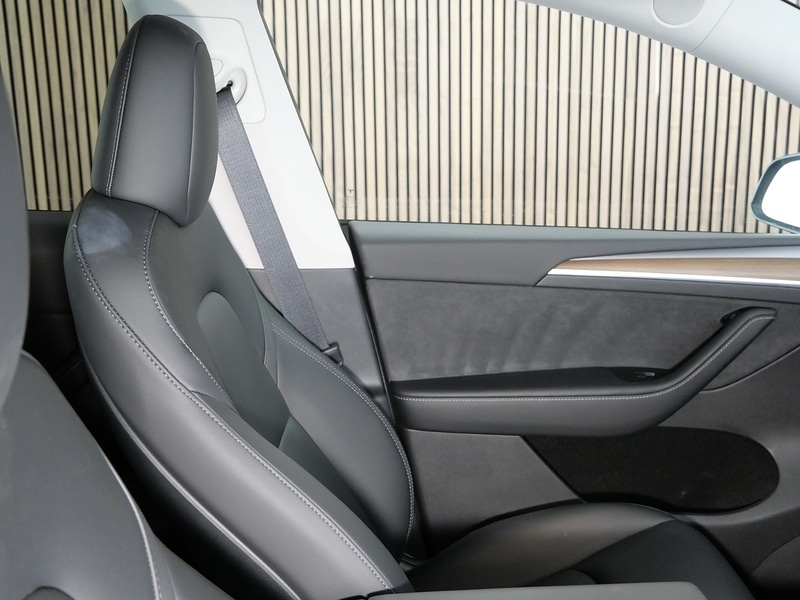 Used Tesla Model Y 2023 for sale - 77968010: Photo 30