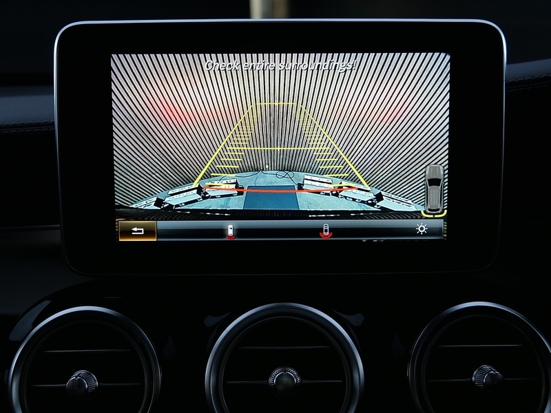 Used Mercedes-Benz GLC 2019 for sale - 77953475: Photo 35