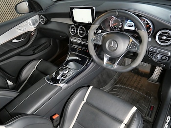 Used Mercedes-Benz GLC 2019 for sale - 77953475: Photo