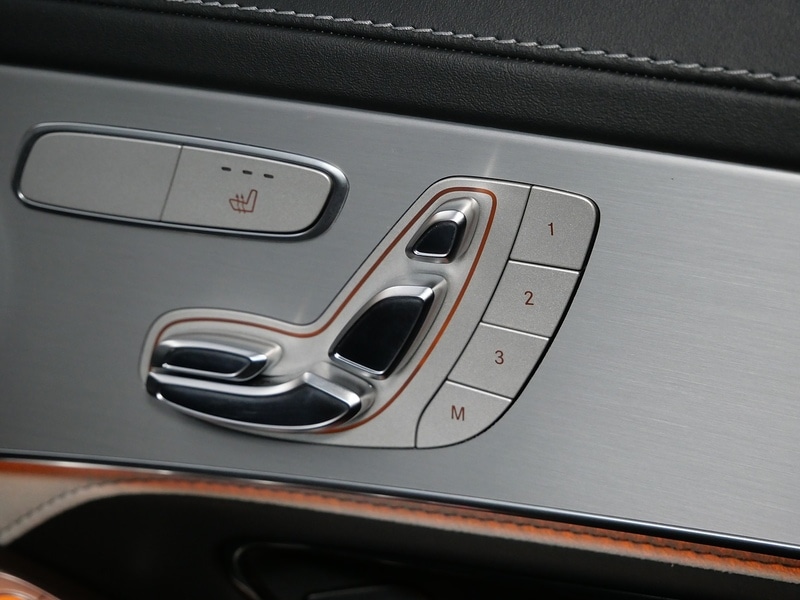 Used Mercedes-Benz GLC 2019 for sale - 77953475: Photo 40