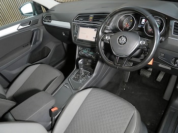 Used Volkswagen Tiguan 2016 for sale - 78920051: Photo