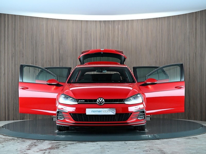 Used Volkswagen Golf 2017 for sale - 77840721: Photo 15