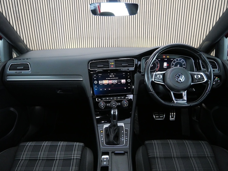 Used Volkswagen Golf 2017 for sale - 77840721: Photo 34