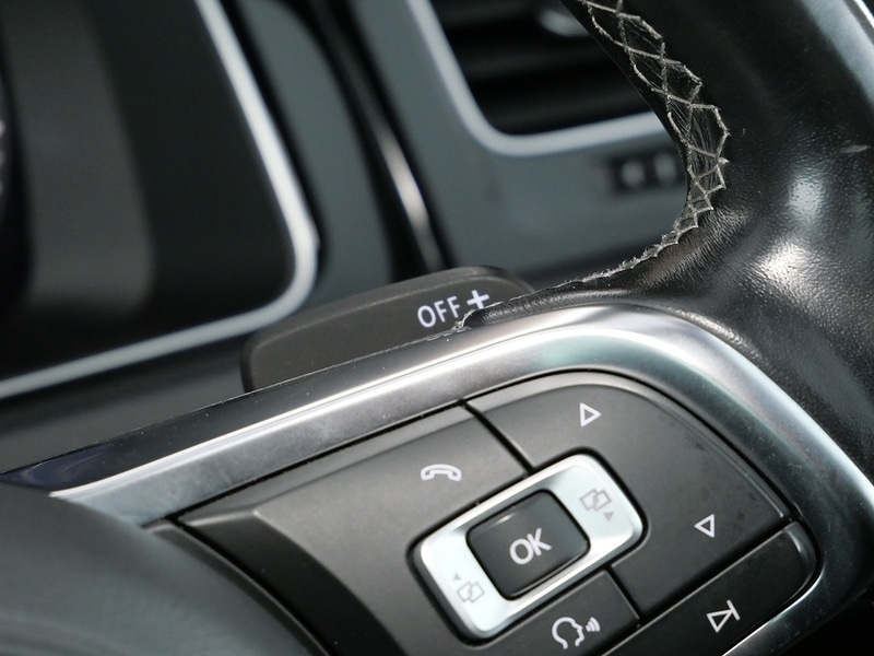 Used Volkswagen Golf 2017 for sale - 77840721: Photo 40