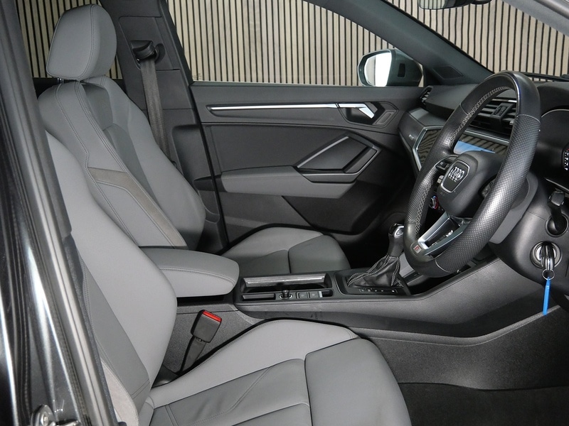 Used Audi Q3 2021 for sale - 77356903: Photo 33