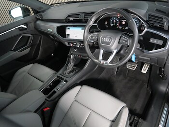 Used Audi Q3 2021 for sale - 77356903: Photo