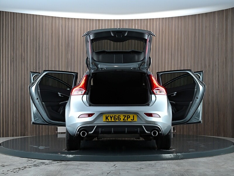 Used Volvo V40 2016 for sale - 77840689: Photo 18