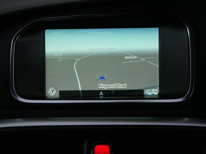 Used Volvo V40 2016 for sale - 77840689: Photo 26