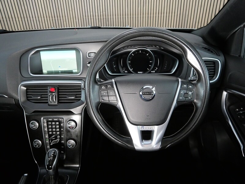 Used Volvo V40 2016 for sale - 77840689: Photo 27