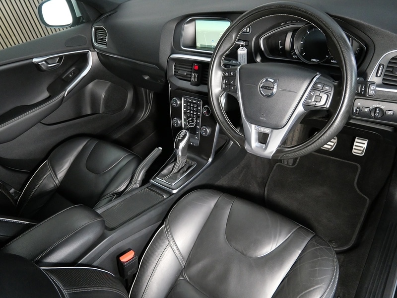 Used Volvo V40 2016 for sale - 77840689: Photo 3