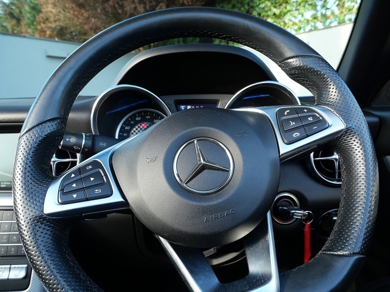 Used Mercedes-Benz SLC 2018 for sale - 76605247: Photo 24