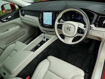 Used Volvo XC60 2022 for sale - 75567972: Photo