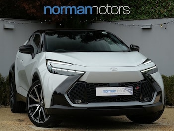 Used Toyota C-HR 2024 for sale - 76836659: Photo